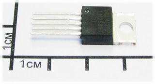 LM2596T-ADJ, TO-220, 150 kHz, 3A, регулируемый.